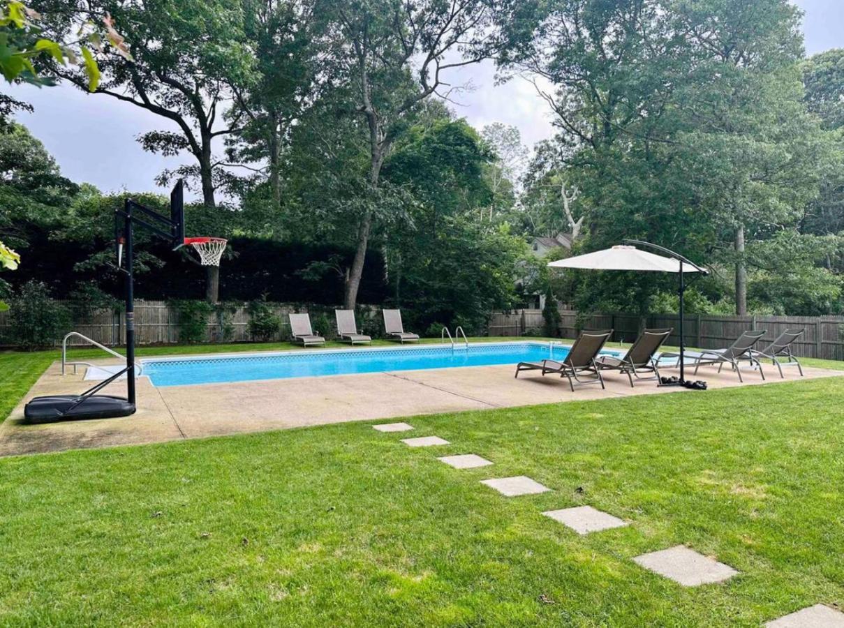 Nature'S Haven In The Hamptons With Pool East Hampton Bagian luar foto